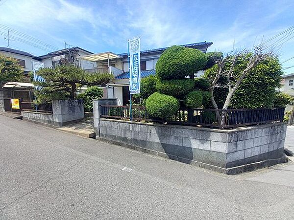 現地土地写真■土地64．05坪■北東・南西角地■建築条件無し