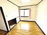 室内：■2階洋室5．25帖■お子様のお部屋や在宅ワーク用のお部屋など、さまざまな使い方が出来る洋室■