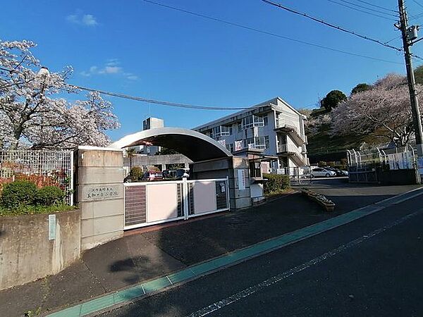河内長野市立美加の台小学校 徒歩12分。 940m