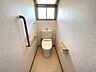 トイレ：■温水洗浄機能付きトイレ■快適な温水洗浄便座付きのトイレです。■