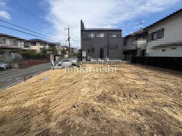 ■現地土地写真■土地約62．78坪■更地■建築条件無し■前面道路幅員約6．2ｍ■お好きなハウスメーカーや工務店で建築して頂けます。■