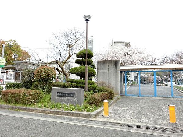 河内長野市立川上小学校 徒歩146分。 11660m