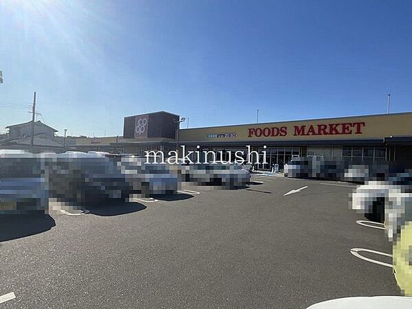 コープ富田林店 徒歩12分。 950m
