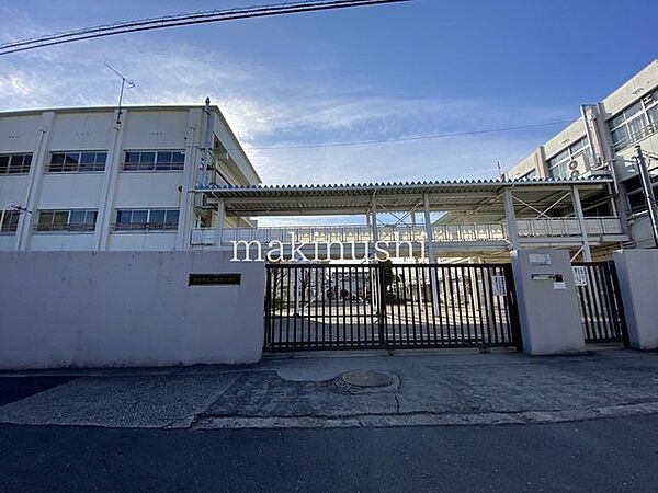 富田林市立新堂小学校 徒歩15分。 1190m