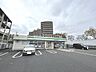 周辺：ファミリーマート河内長野南貴望ヶ丘店 徒歩7分。 530m