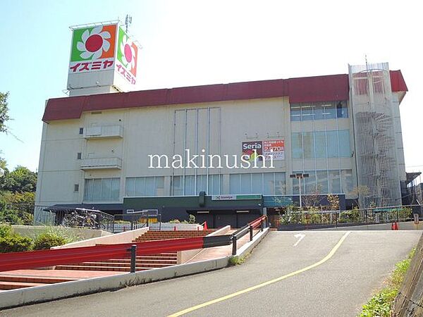 イズミヤショッピングセンター河内長野店 徒歩9分。 660m