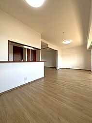 リーデンススクエア学園東町 3LDKのリビング/ダイニング