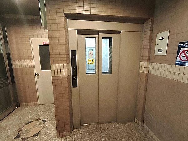 エレベーター