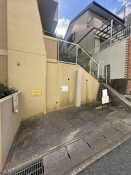 ゴミ置き場