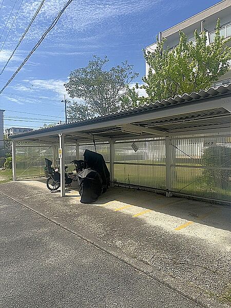 バイク置き場・駐輪場