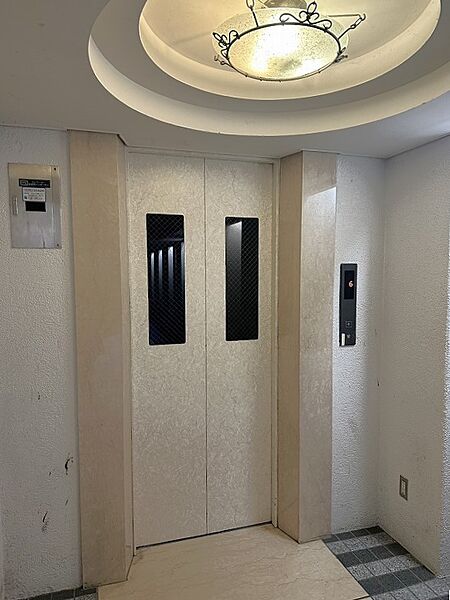 エレベーター