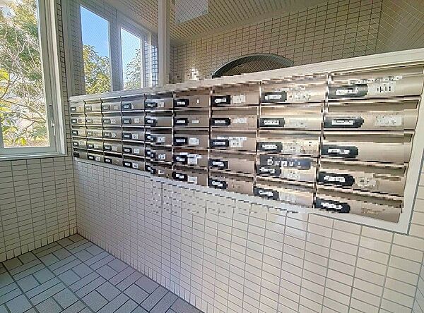ポスト