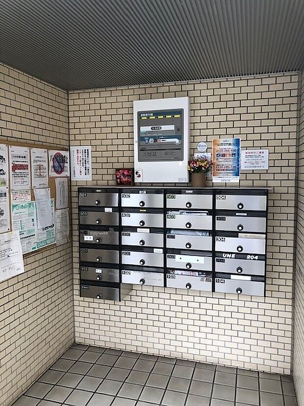 マンション：ポスト