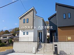 東京都八王子市元八王子町３丁目