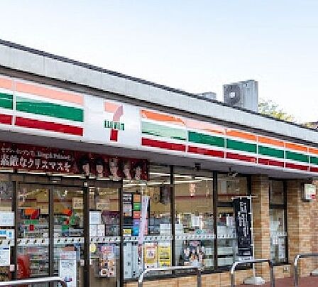 セブンイレブン 八王子千人町1丁目店営業時間：24時間駐車場有西八王子駅から徒歩約4分 450m