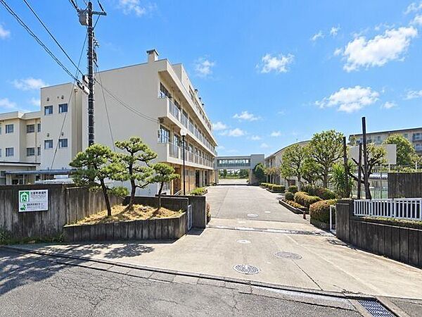 相模原市立田名北小学校 750m