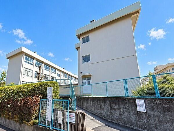 相模原市立田名中学校 1400m
