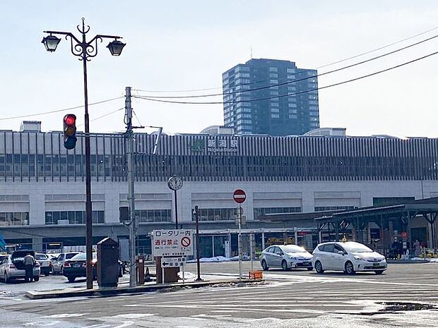 新潟駅 620m