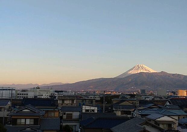 別日に撮影。天気がよければ富士山がきれいに見えます。
