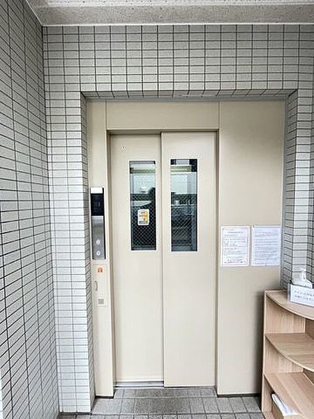 エレベータ