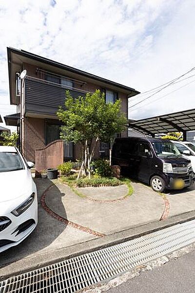 駐車4台可能です♪