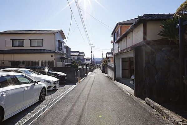 前面道路含む現地写真