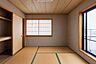 和室：室内を見やすくするため残置物等を画像加工で除いており、現況とは異なります。あらかじめご了承ください。