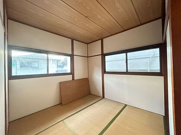 【2015年にリフォーム実施済み】二階別角度写真です。