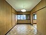 子供部屋：【リフォーム中】2階洋室はクローゼットも新設し、枕棚とハンガーパイプも設置しますので、使いやすいですよ。