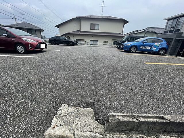 7 / 10