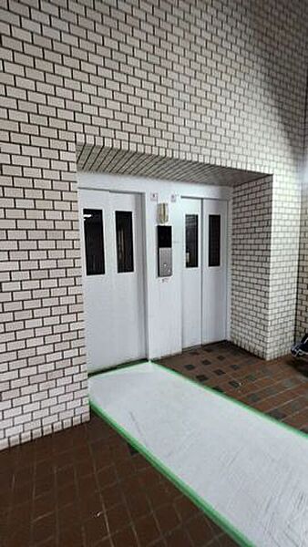 エレベータ