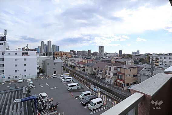 バルコニーから...