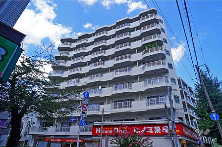 都立大八雲マンションの外観(南東側から)