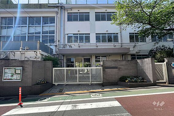 田園調布小学校...