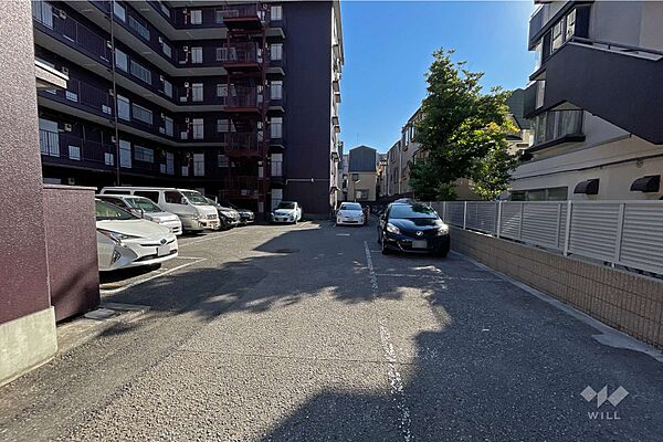 敷地内駐車場（屋外平面式）