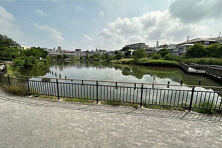 小池公園の外観
