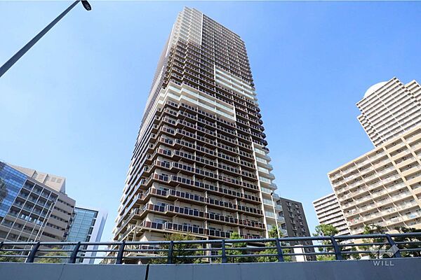 ブリリアタワー川崎の外観(南東側から)