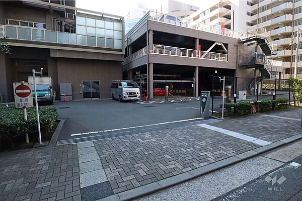 駐車場の出入り口