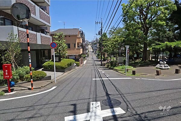 敷地南東側前面道路
