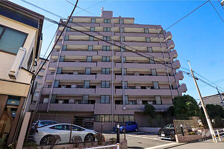 クレッセント多摩川緑地の外観(東側から)