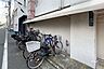 駐車場：駐輪場