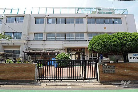 鷹番小学校[公立]の外観