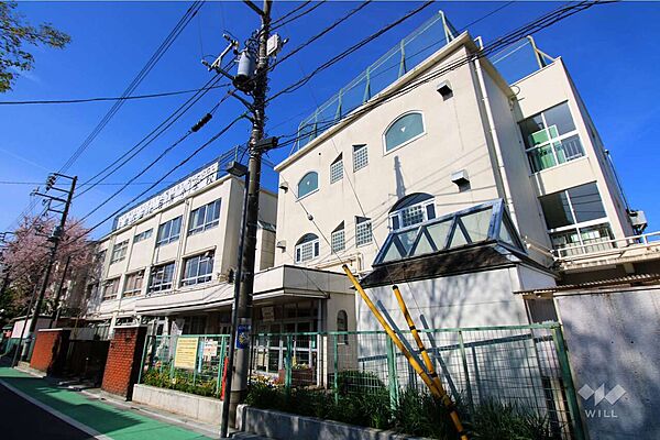 上目黒小学校[公立]の外観