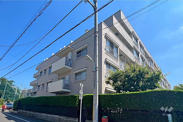シーアイマンション碑文谷の外観(南西側から)