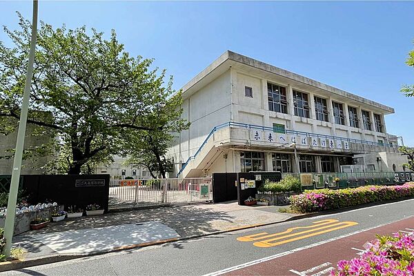 大森東小学校[公立]の外観