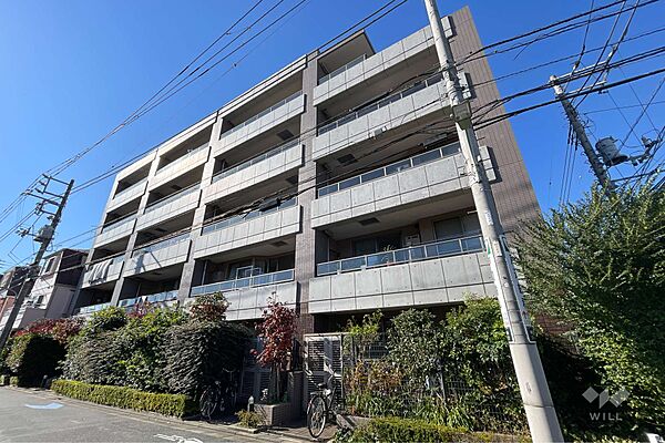 クレッセント新蒲田の外観（南東側から）