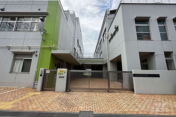 東六郷小学校[公立]の外観