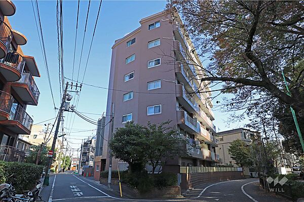 マンション祐天寺の外観(南西側から)