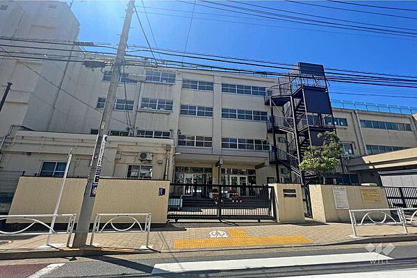 中根小学校[公立]の外観