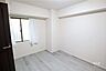 その他：洋室約6.5帖明るいお部屋です。